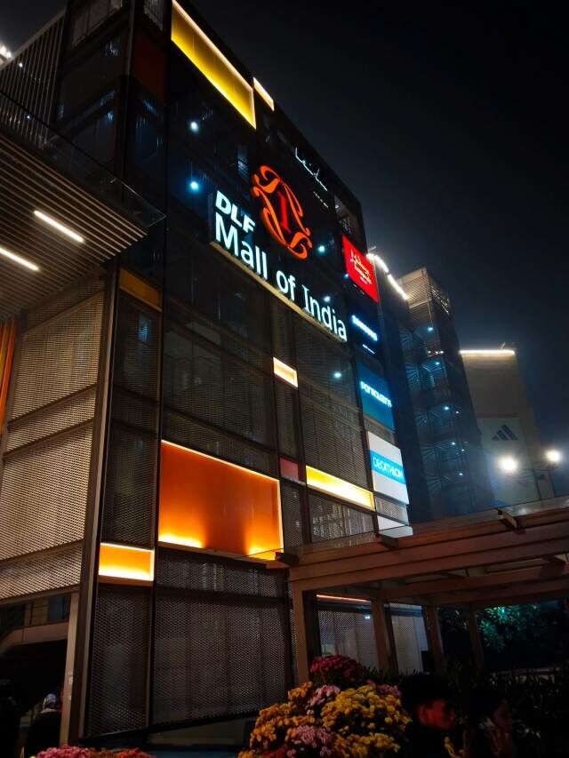 Dlf Mall Of India In Noida Sector Traveler Sharma