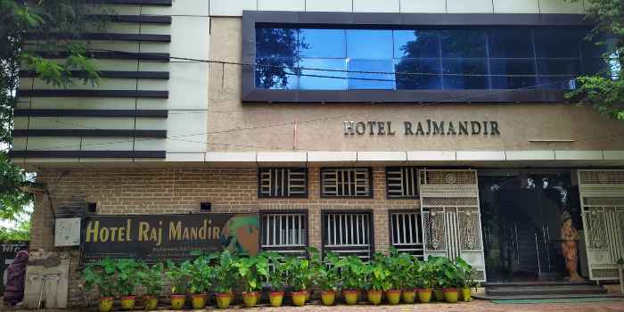 hotel rajmandir orchha